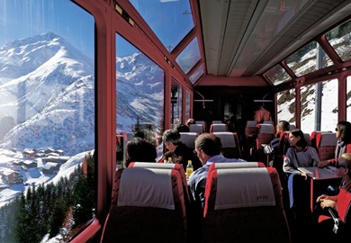Glacier Express at Christmas