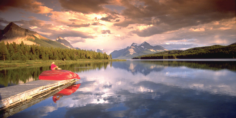 Maligne Lake in Jasper National Park