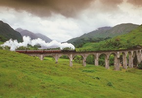 jacobite steam train on glennfinnan viaduct