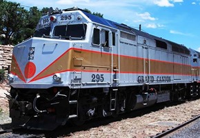 Gold Ore to Golden Vistas: A History of the Grand Canyon Train and Its Railway
