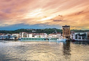 Sail Away with New Spring River Cruises