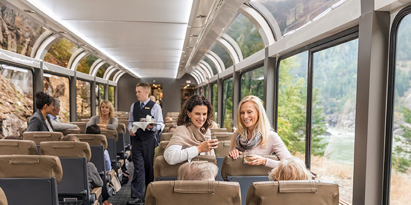 Rocky Mountaineer SilverLeaf Car