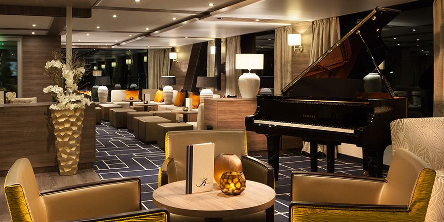 AMADEUS SILVER III Panorama Bar