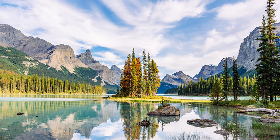 Maligne Lake And Spirit Island