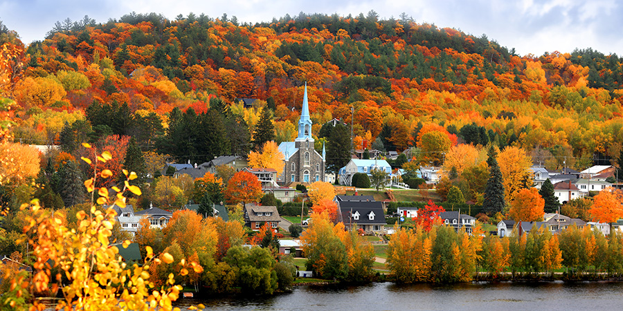 Beautiful Fall Scenery In Upstate New York Photo Background And