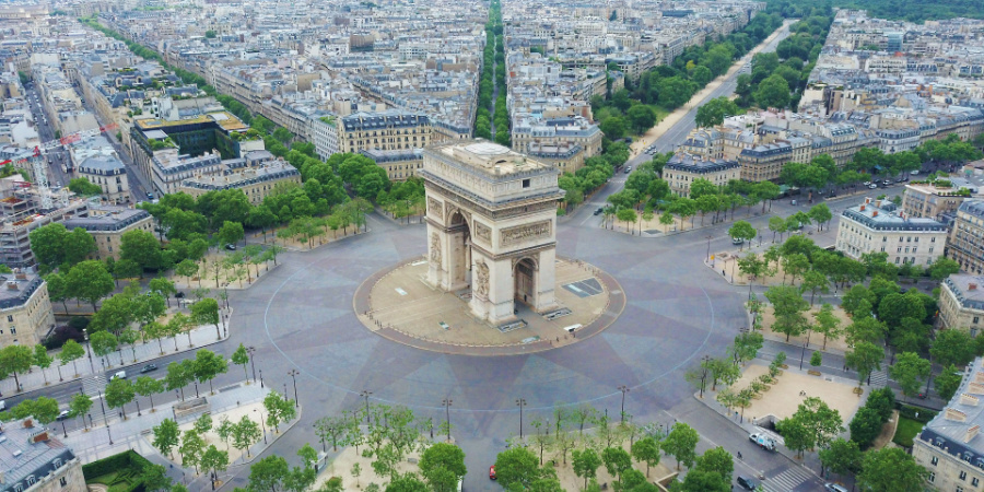 Arc de Triomphe at the city center of Paris