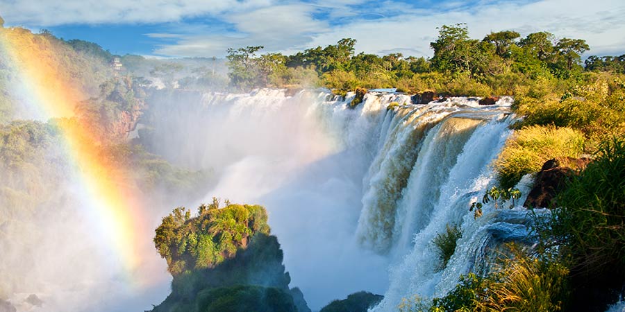 Soak up the incredible beauty of the Iguazú Falls