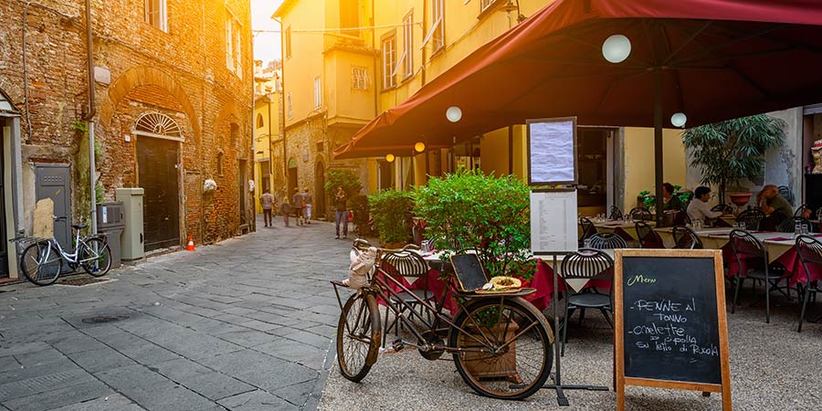 Explore the medieval city of Lucca