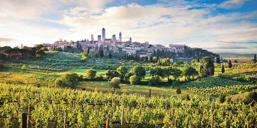 Step back in time in San Gimignano and Siena