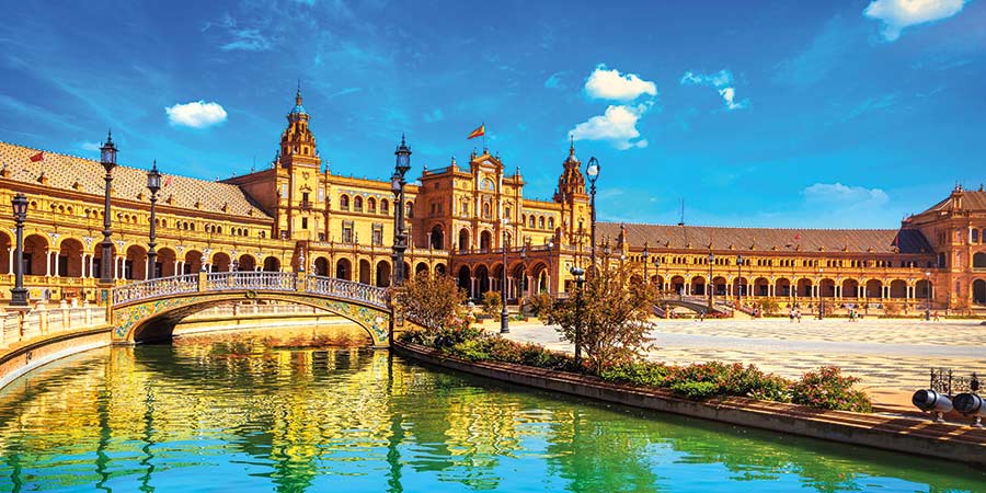 Travel into Andalucían to Seville