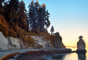 Rocky Mountaineer Castle Mountain