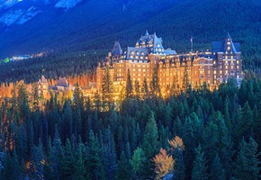 Top 10 Hotels Along the Canadian Pacific Railway