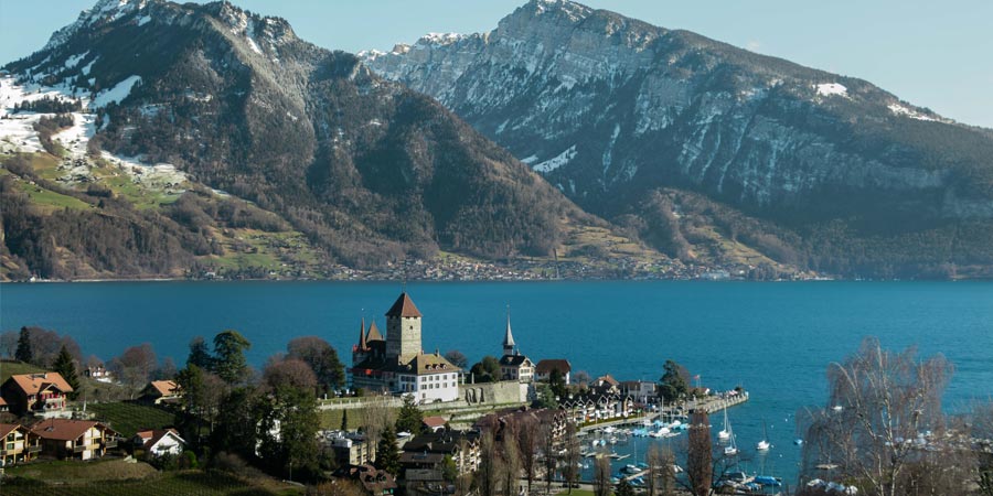 Cruise the full length of Lake Thun