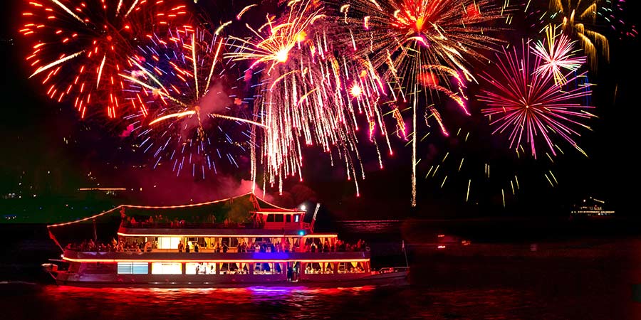 Participate in the Rhine in Flames