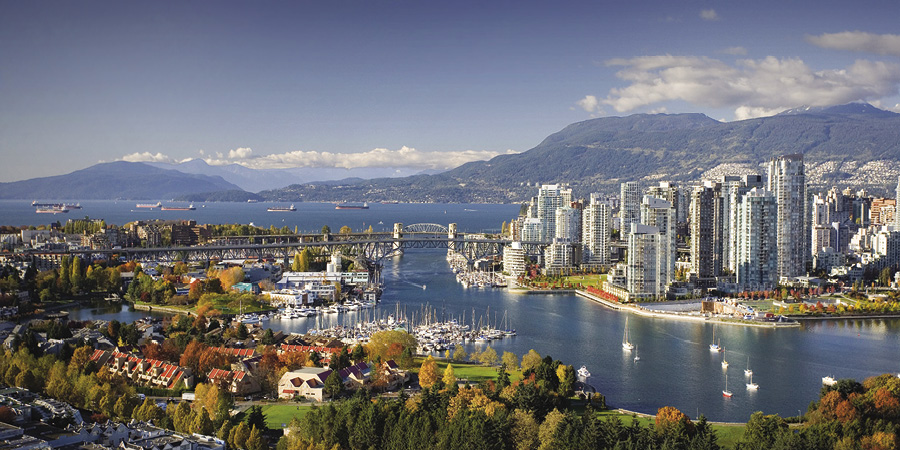 Uncover Vancouver’s charming atmosphere (1)