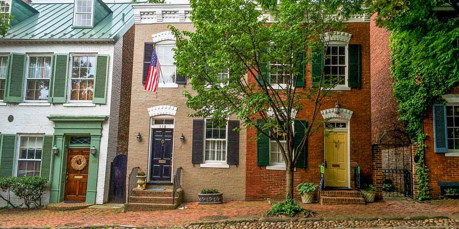 Cruise to the early American city of Alexandria