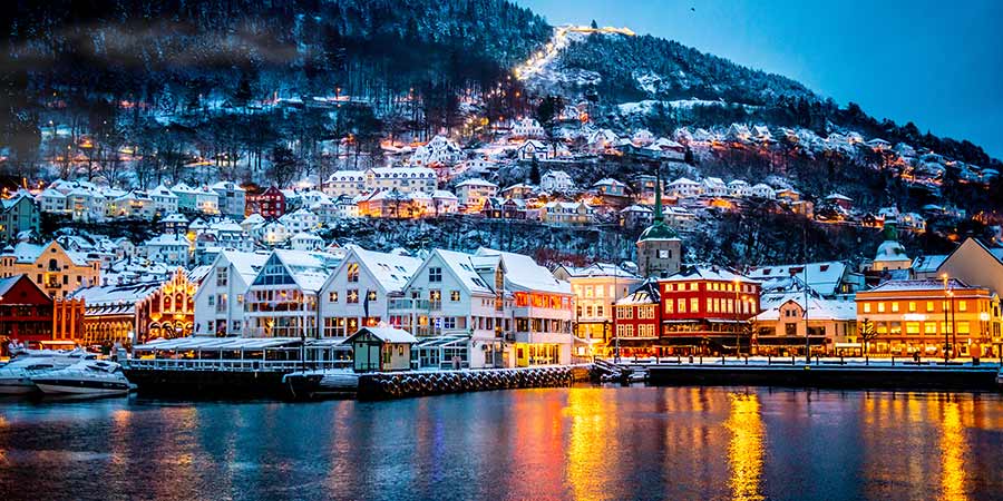 Touring Bergen and its colorful waterfront