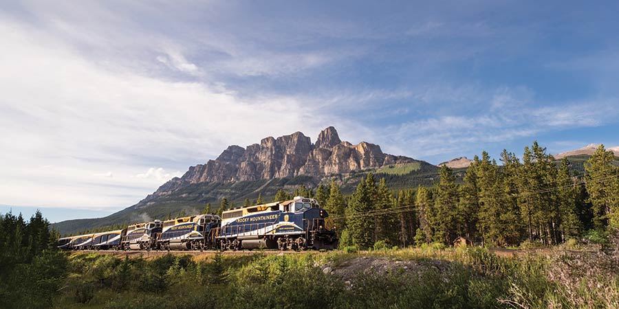 Rocky Mountaineer Castle Mountain
